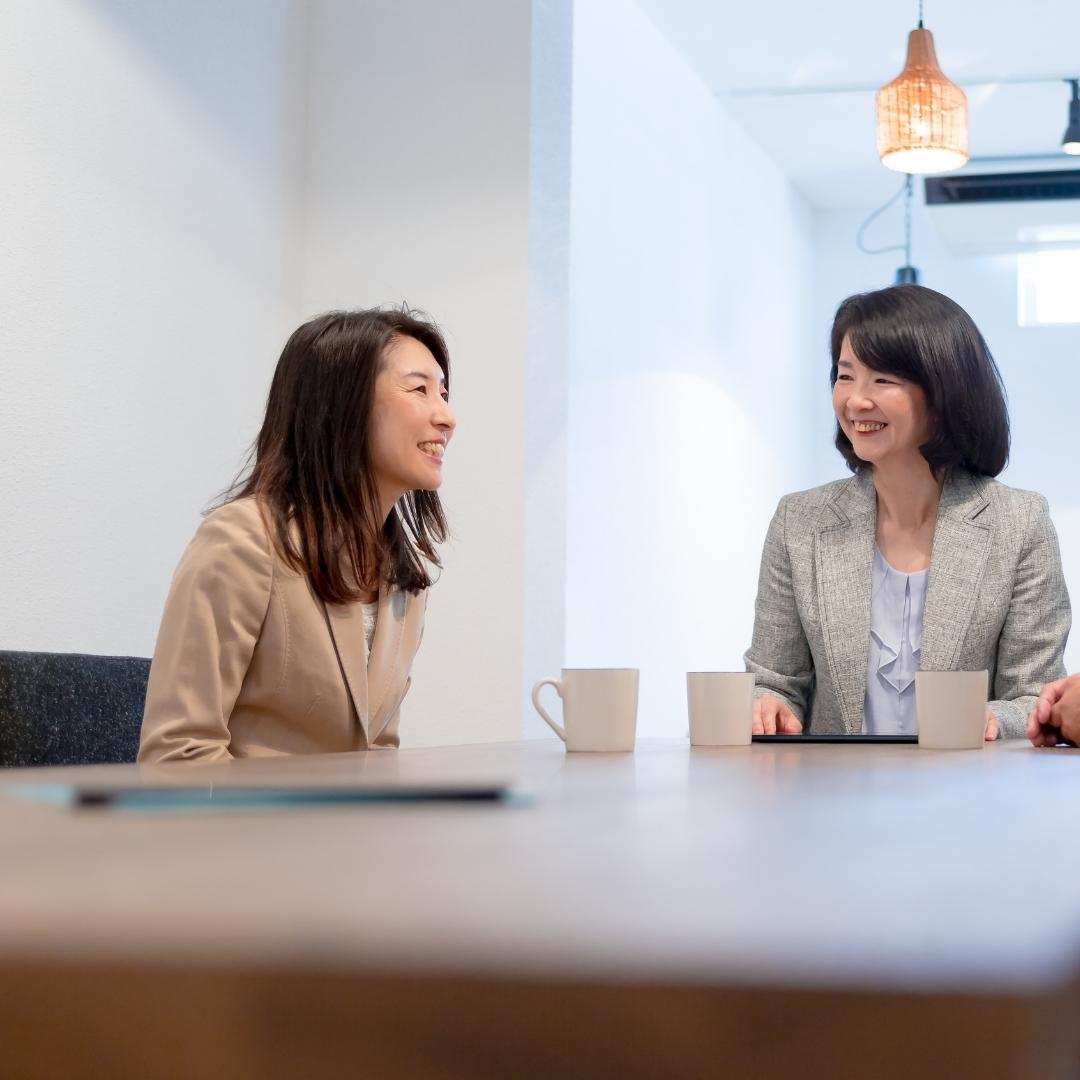 japanese women during business meeting